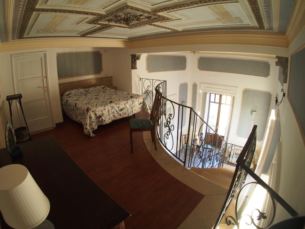 Апартаменти Casa Felice Nel Centro Storico, Tra Etna E Mare Катанія Екстер'єр фото
